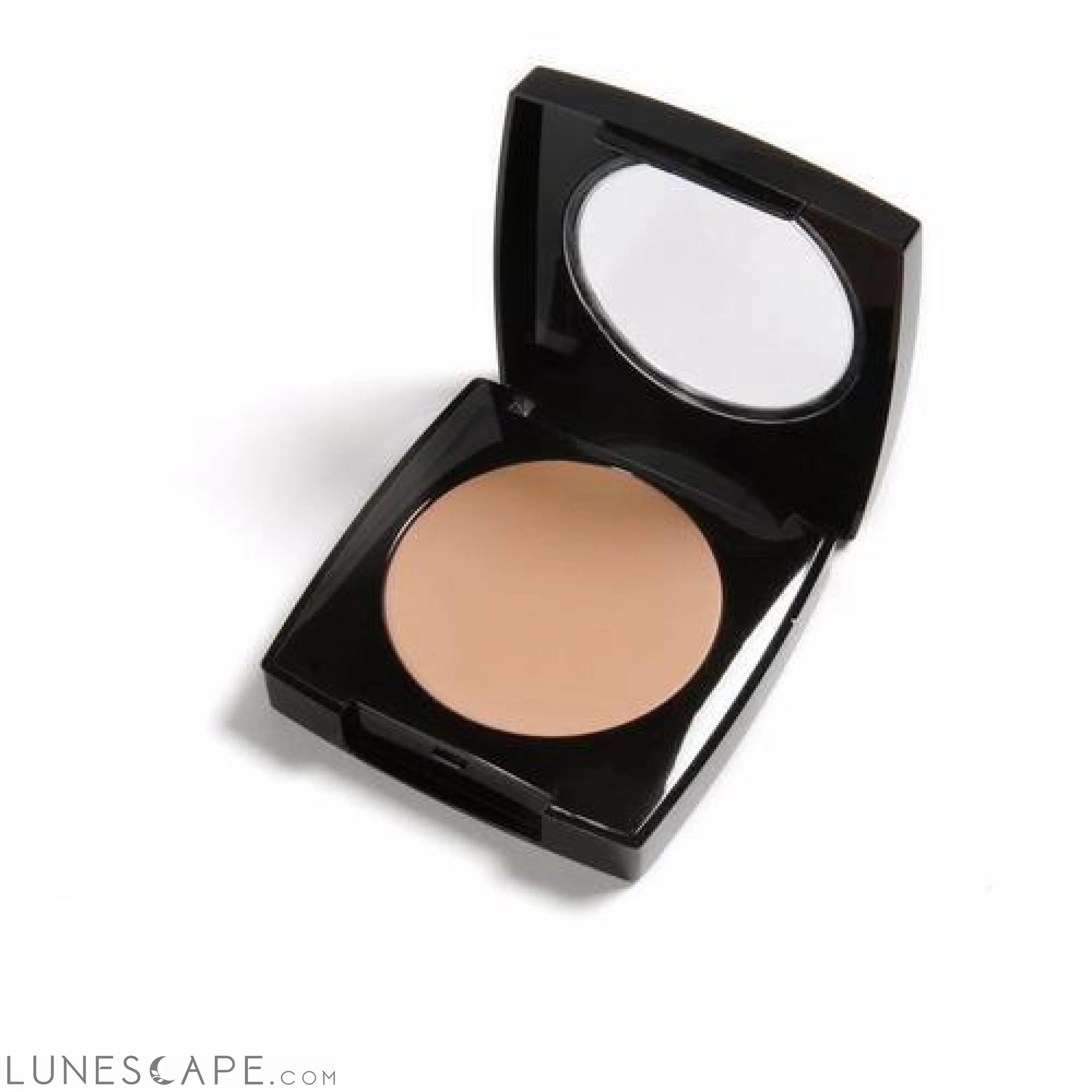 Soft Beige Foundation - Danyel Cosmetics LUNESCAPE