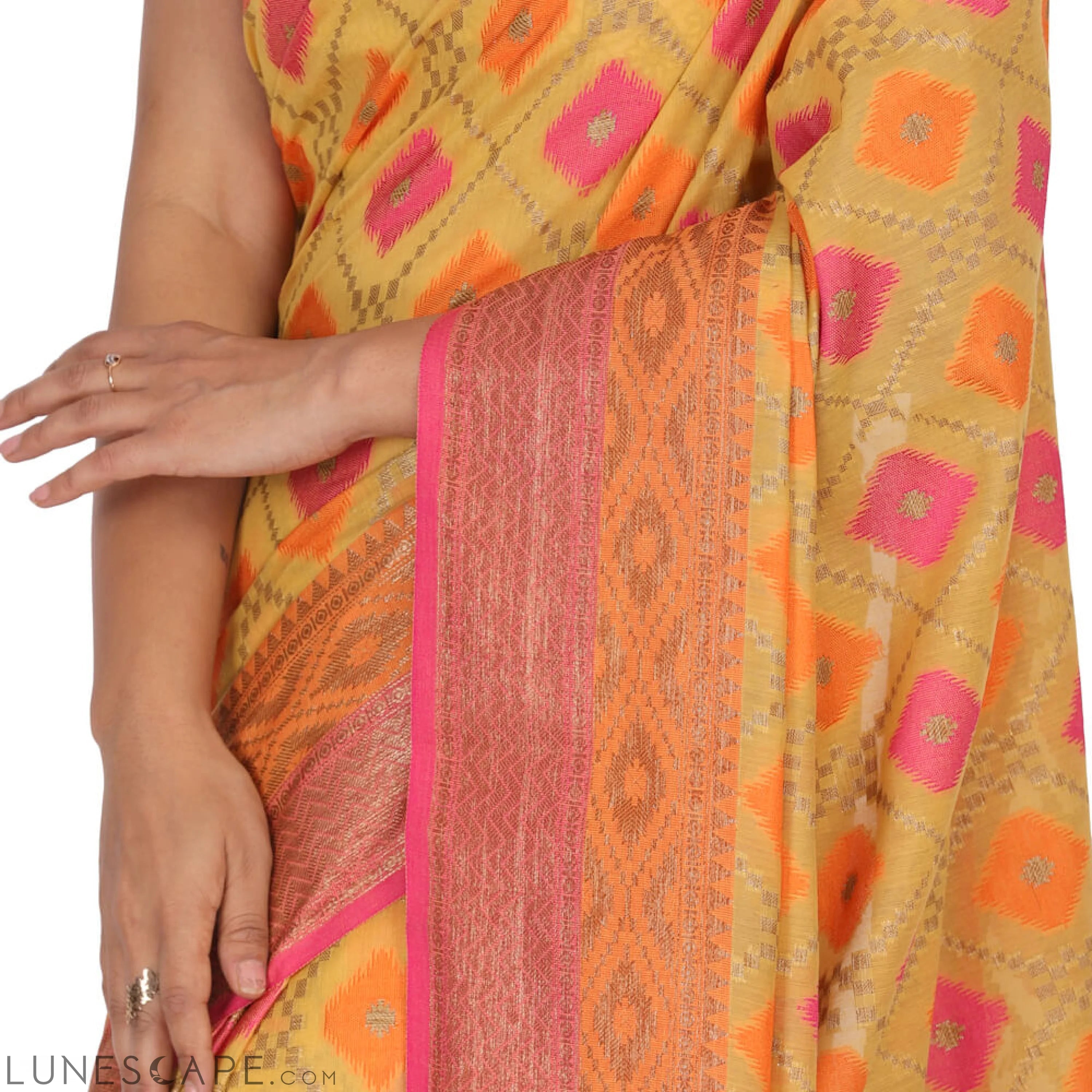Soft Chanderi Cotton Silk Saree With Zari Weave LUNESCAPE