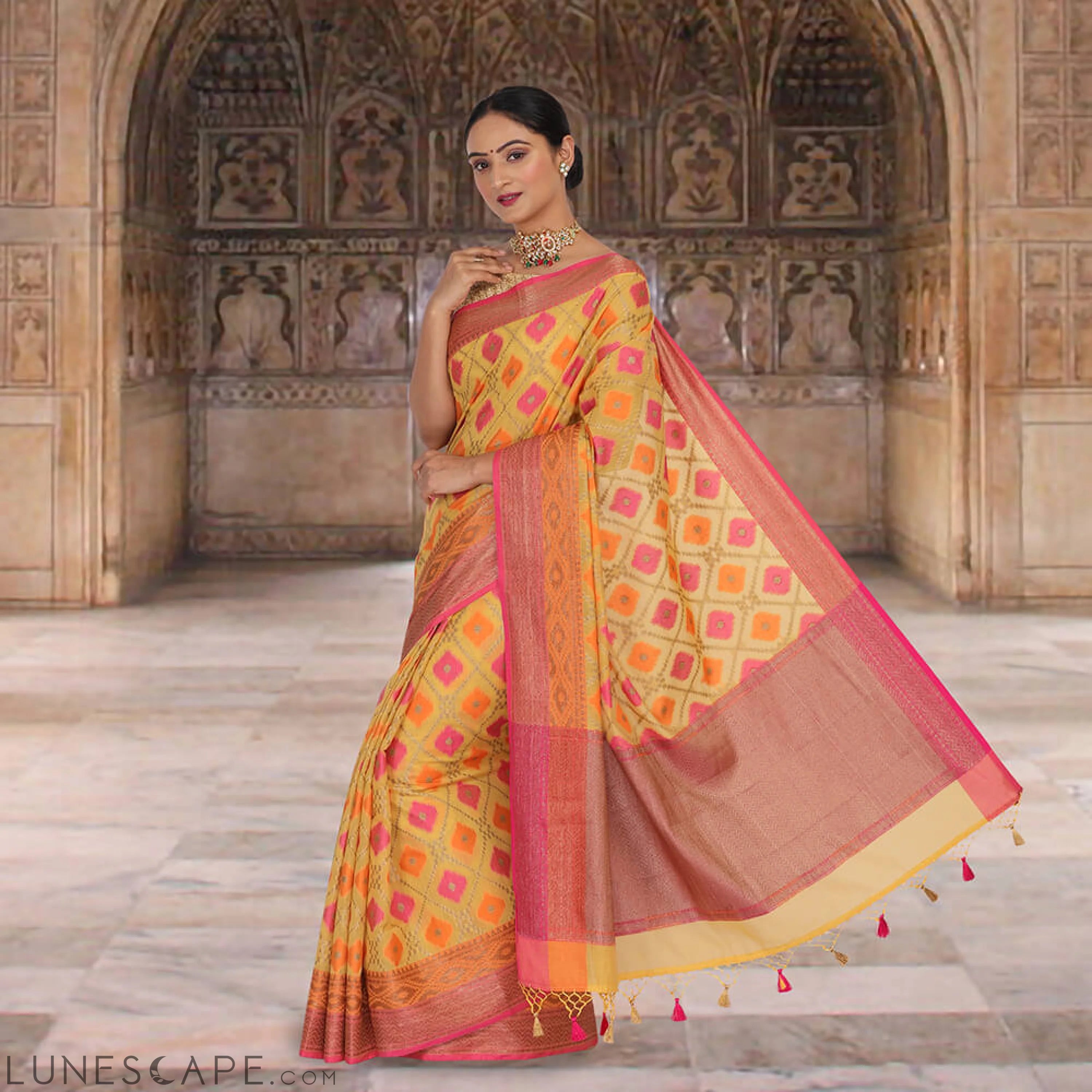 Soft Chanderi Cotton Silk Saree With Zari Weave LUNESCAPE