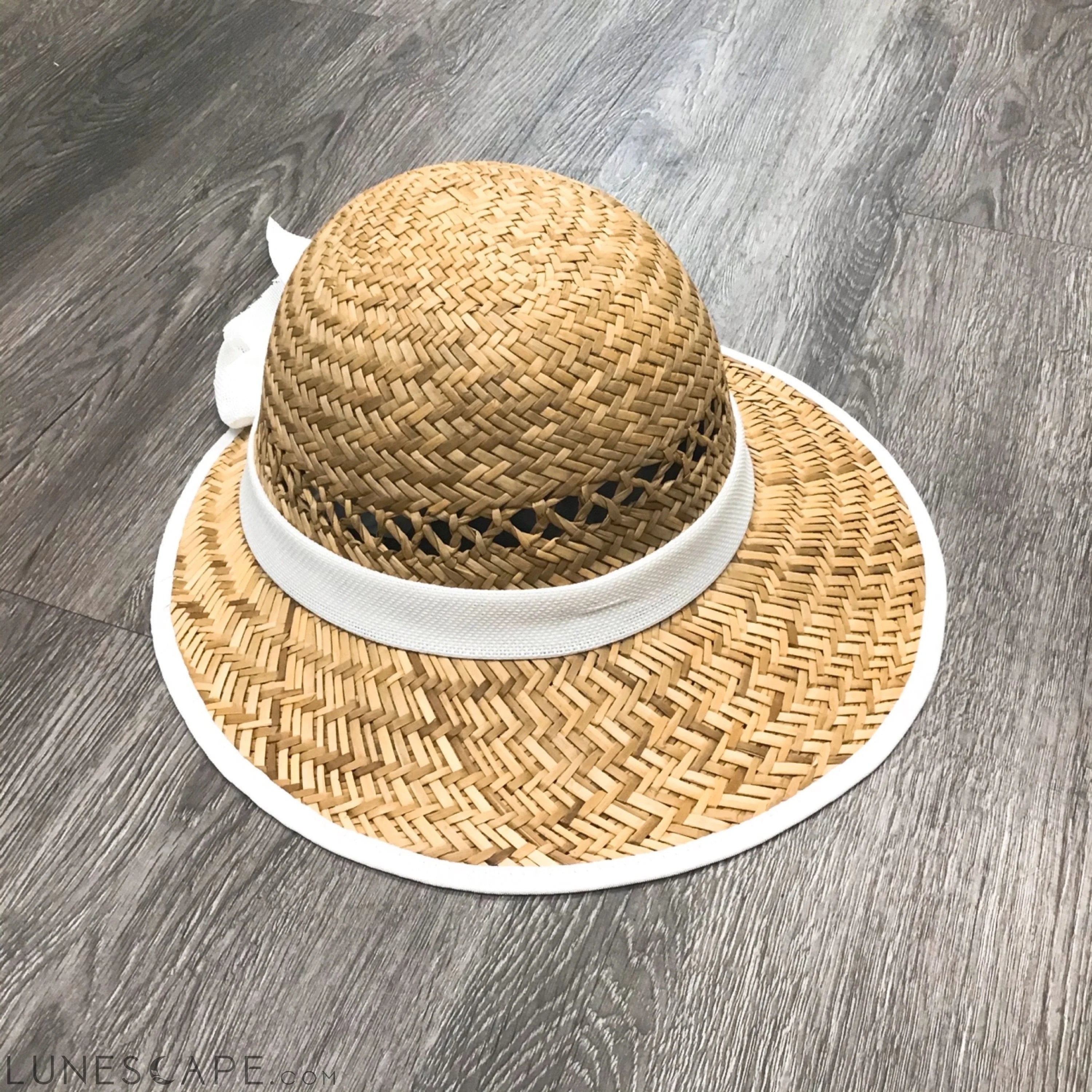 Solid White Bow Rush Straw Visor LUNESCAPE
