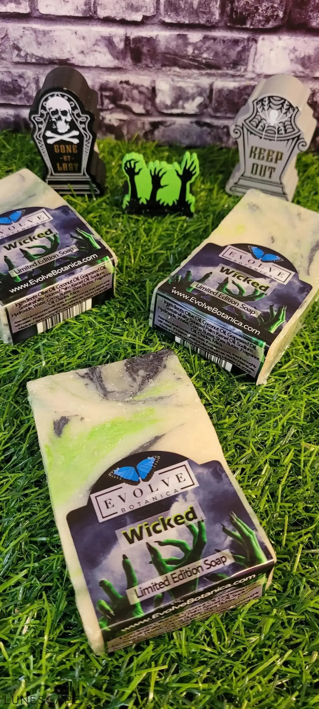 Standard Soap - Wicked (Seasonal) LUNESCAPE