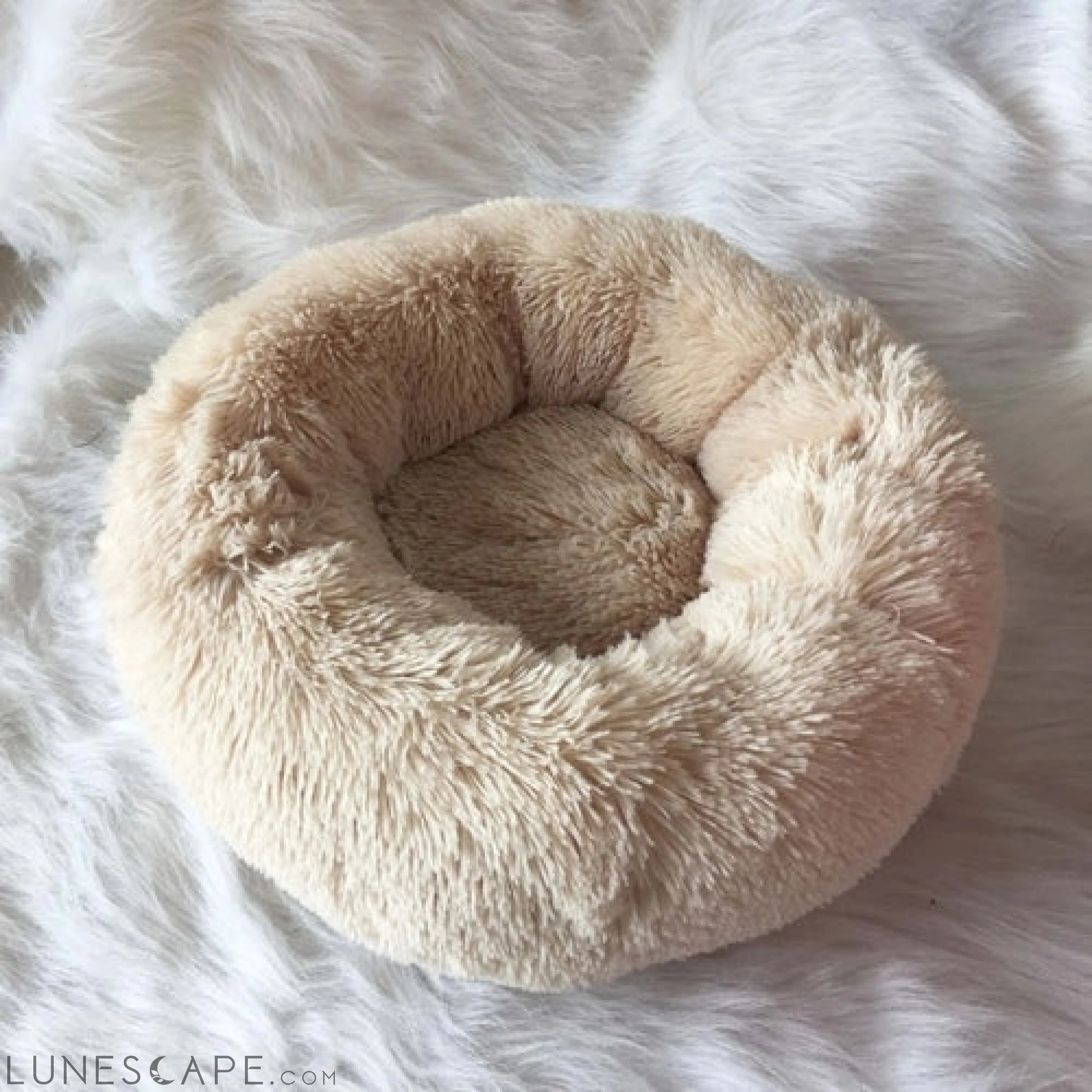 Super Luxe Plush Pet Bed (XS-XXL) LUNESCAPE