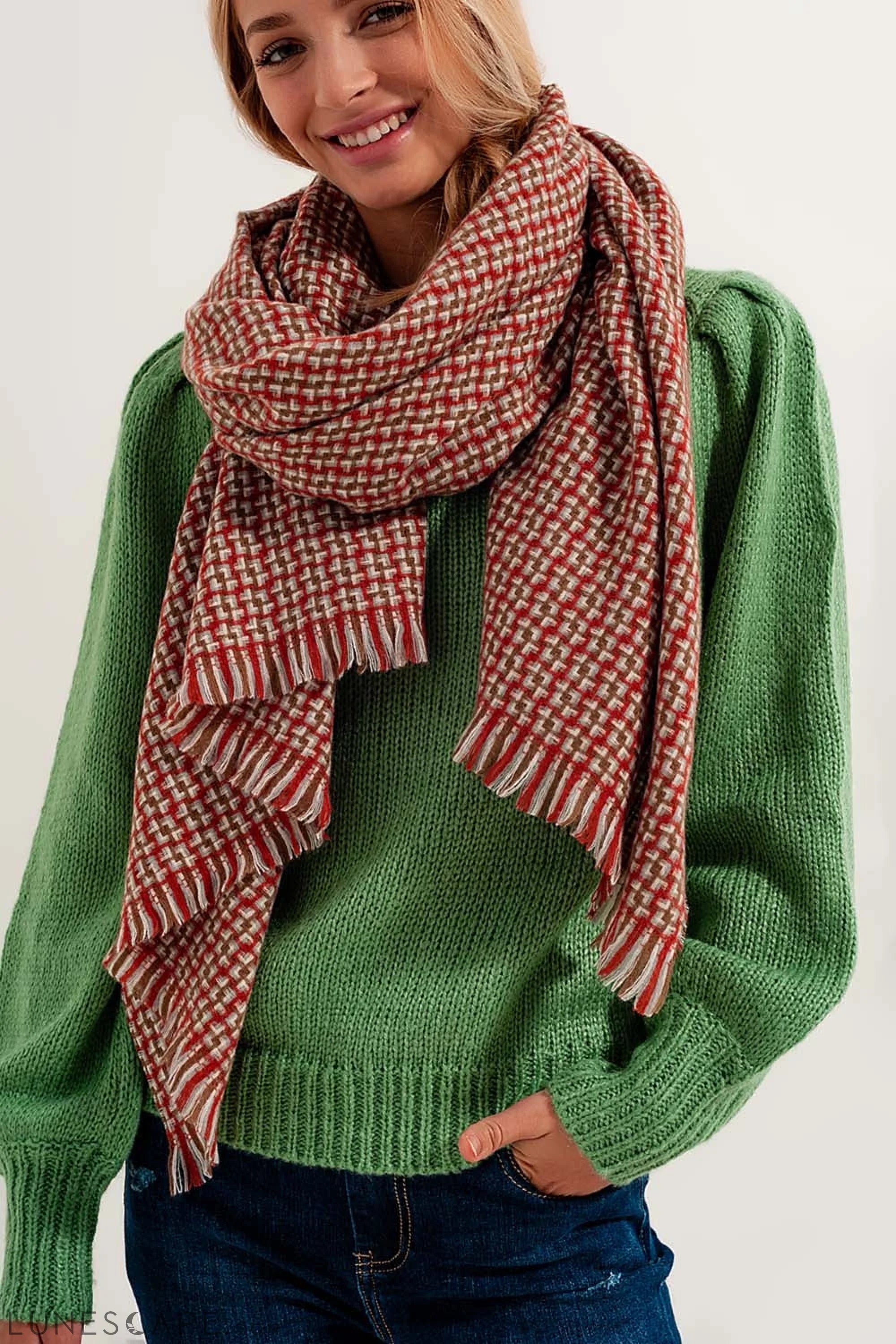 Super Soft Red Scarf With Geometric Print LUNESCAPE