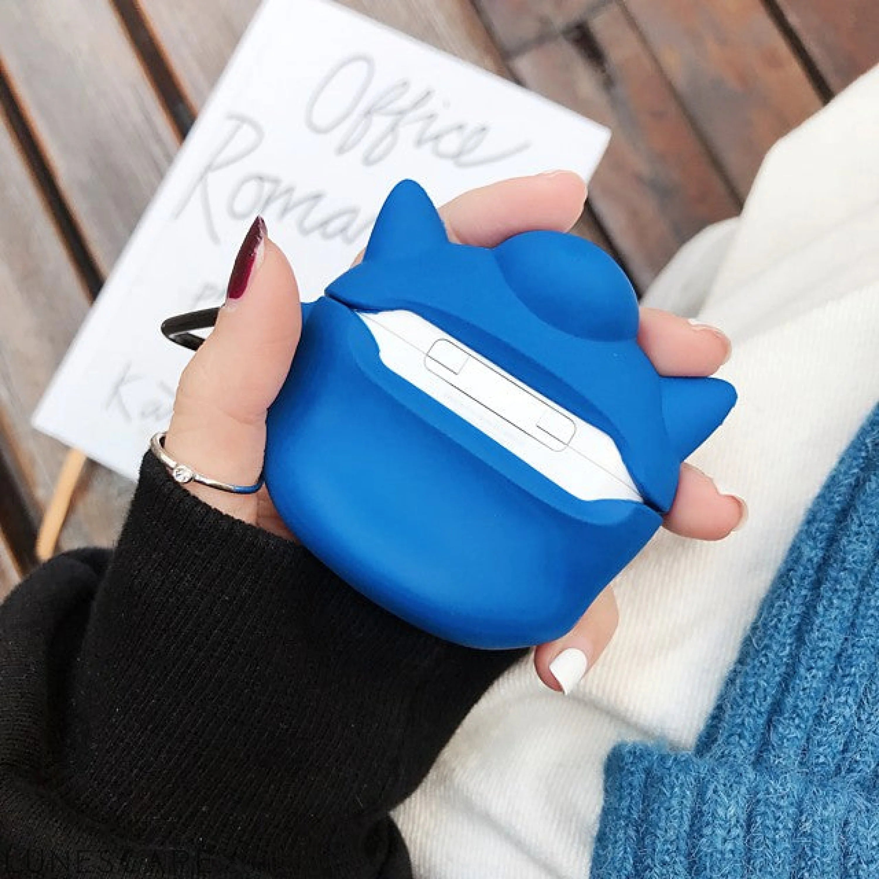 Supersonic Mouse AirPods Shockproof Headphone Case LUNESCAPE