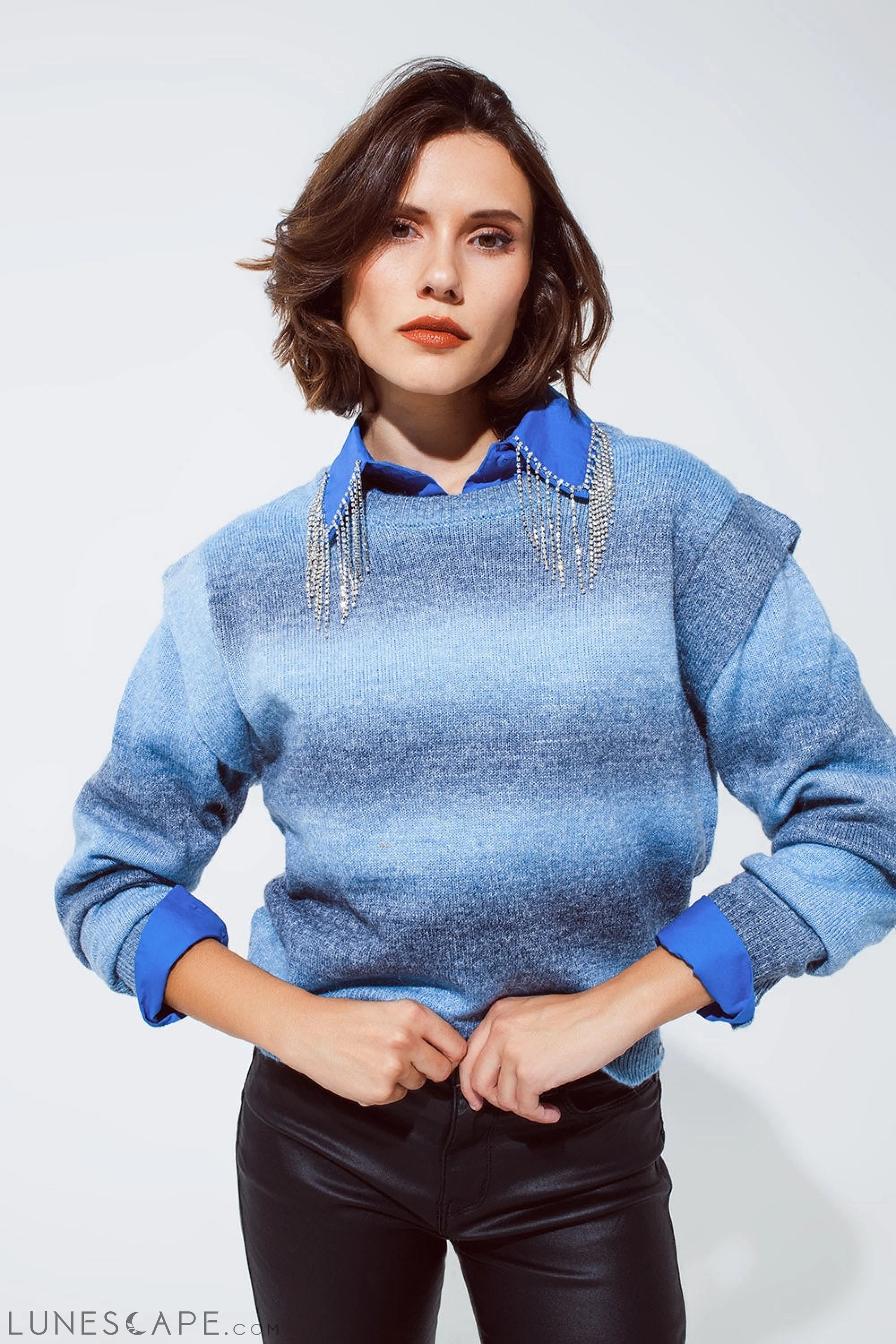 Sweater in Ombre Design Blue With Round Neck and Sleeve Details LUNESCAPE