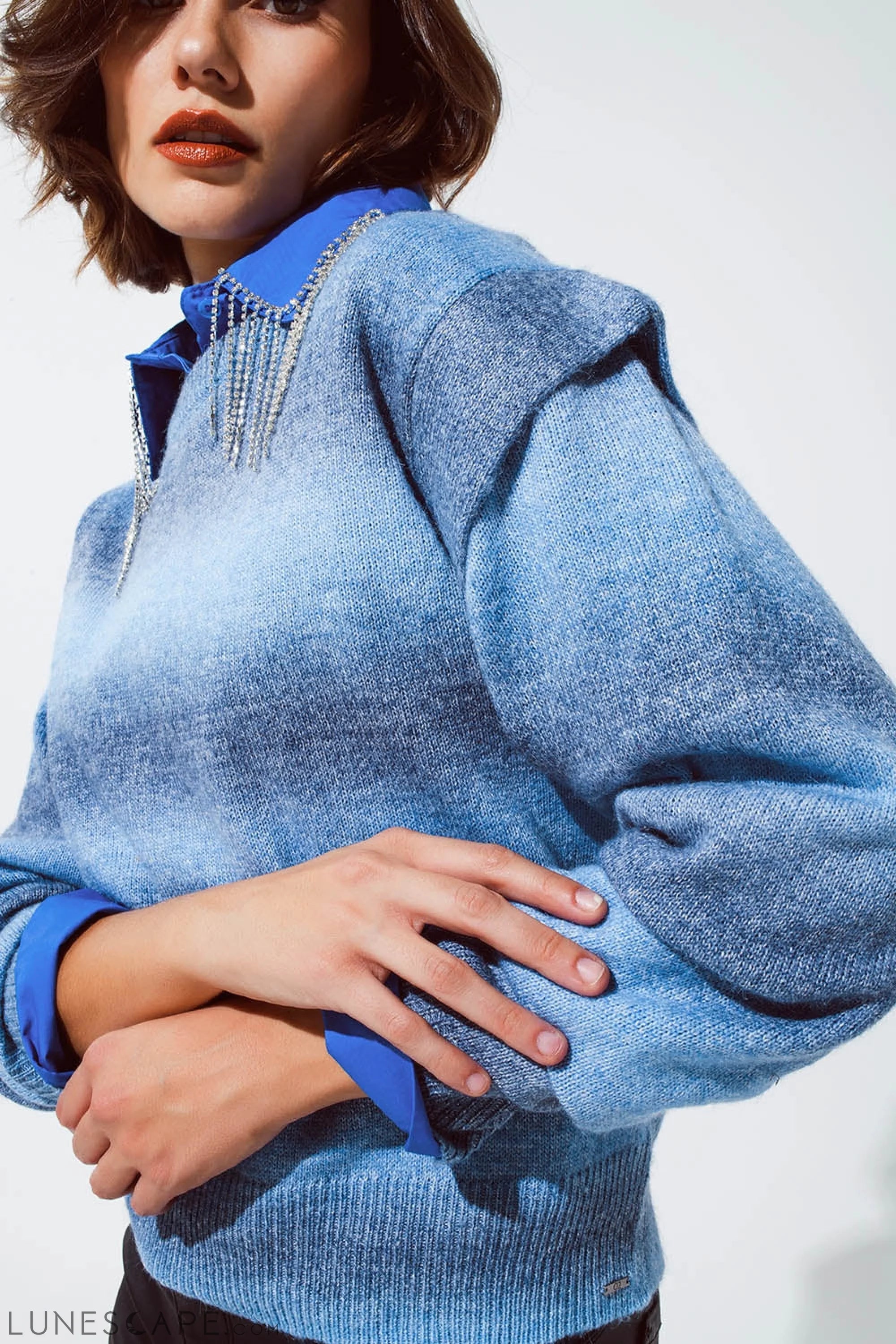 Sweater in Ombre Design Blue With Round Neck and Sleeve Details LUNESCAPE