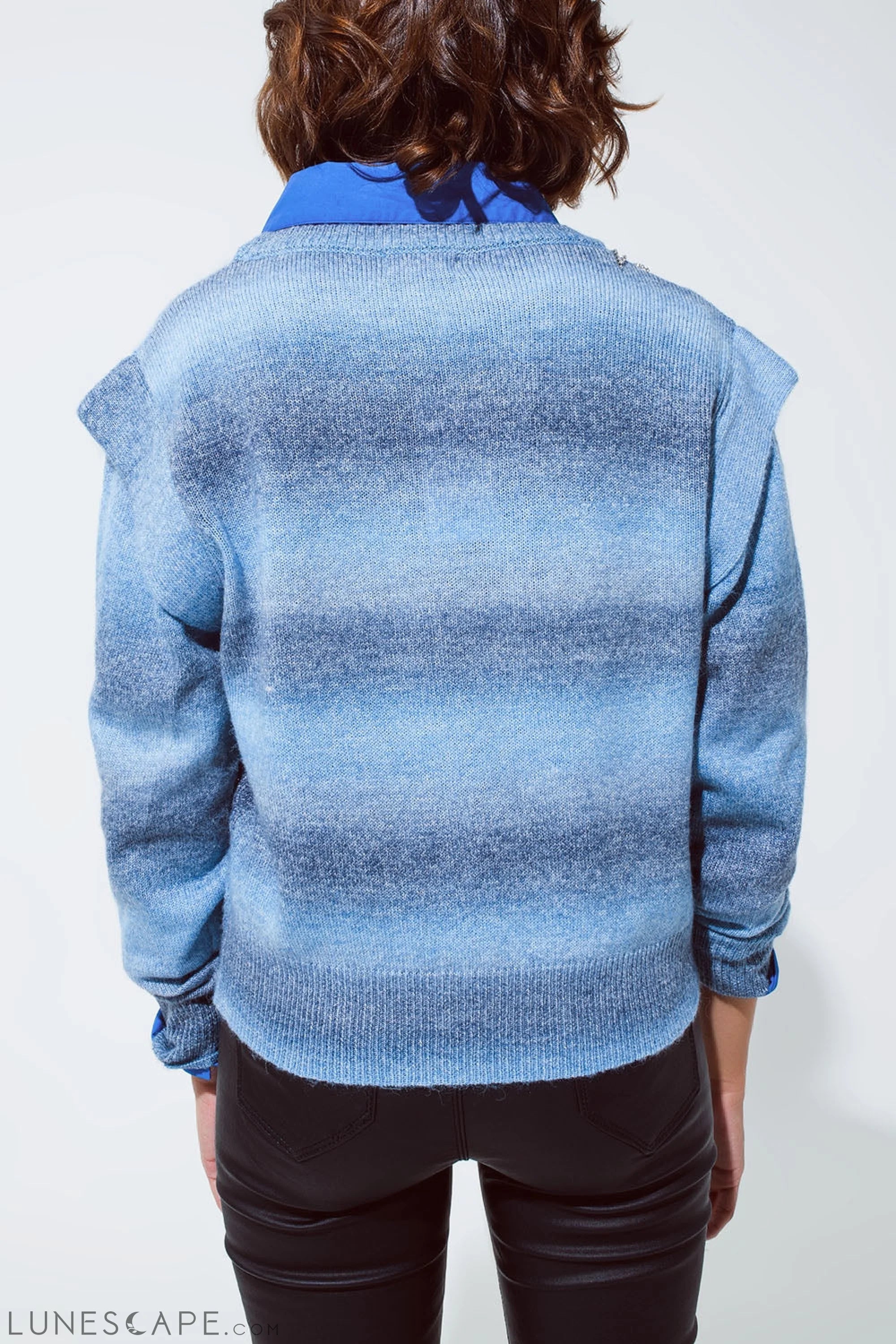 Sweater in Ombre Design Blue With Round Neck and Sleeve Details LUNESCAPE