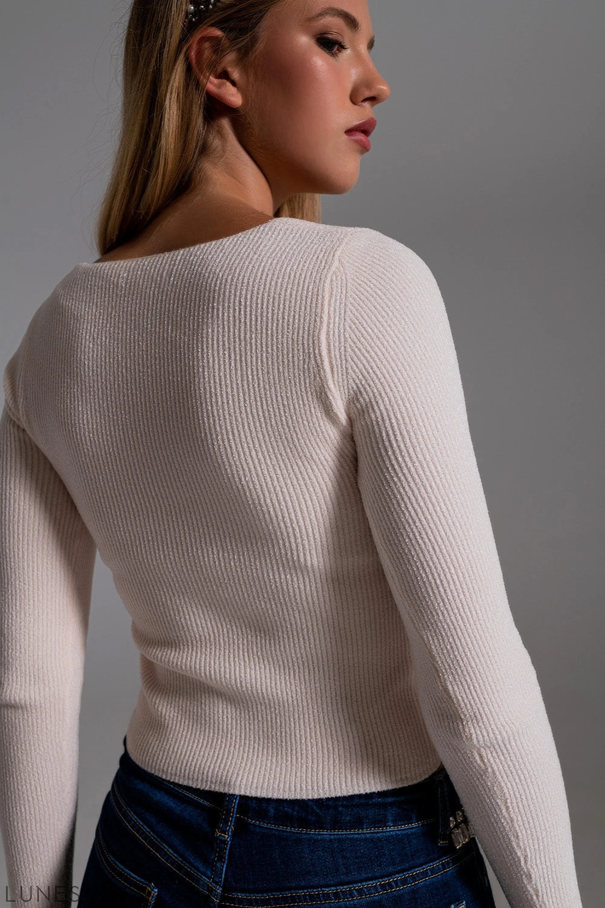 Sweetheart Neckline Chenille Sweater in Cream LUNESCAPE