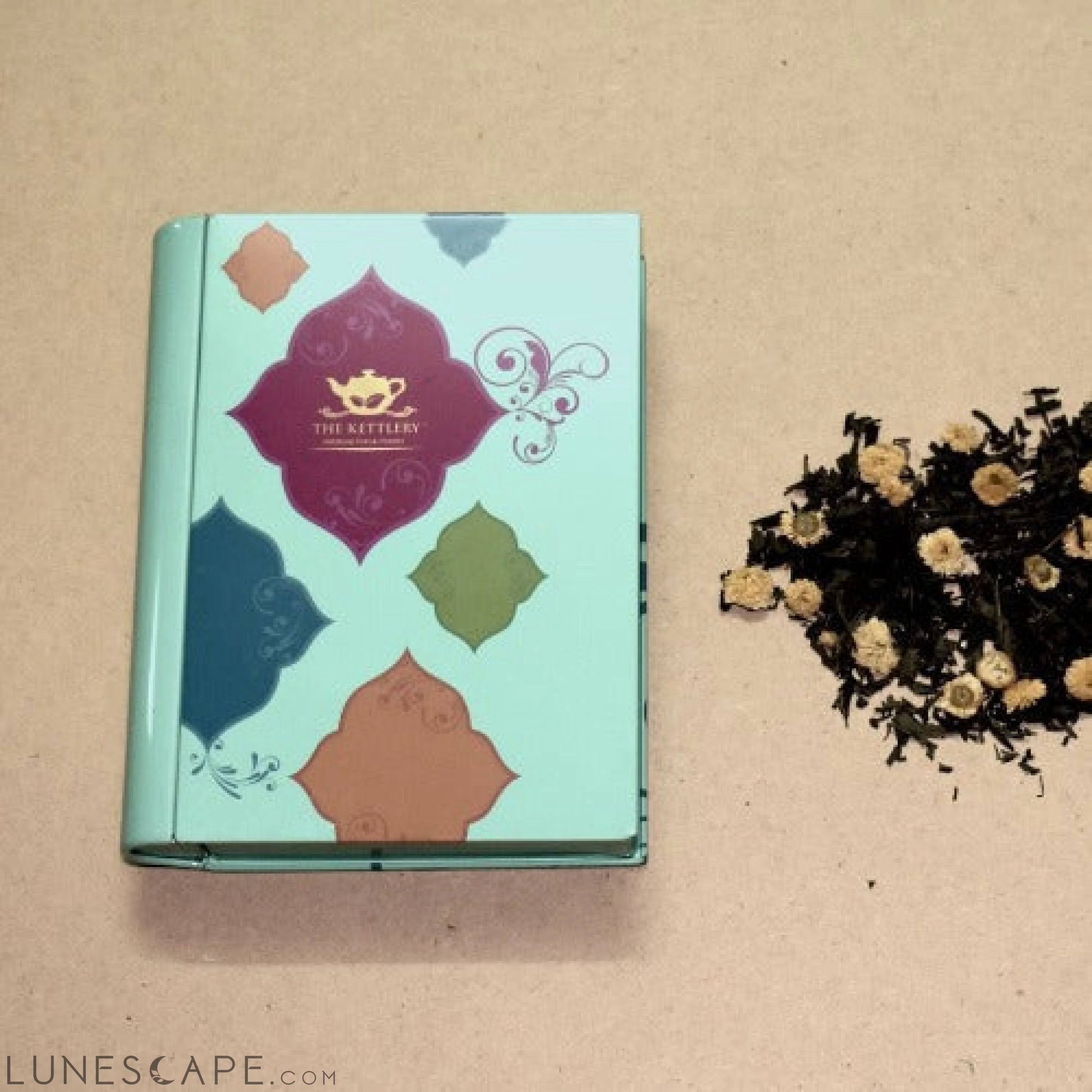 Tea Book Tin Gift LUNESCAPE