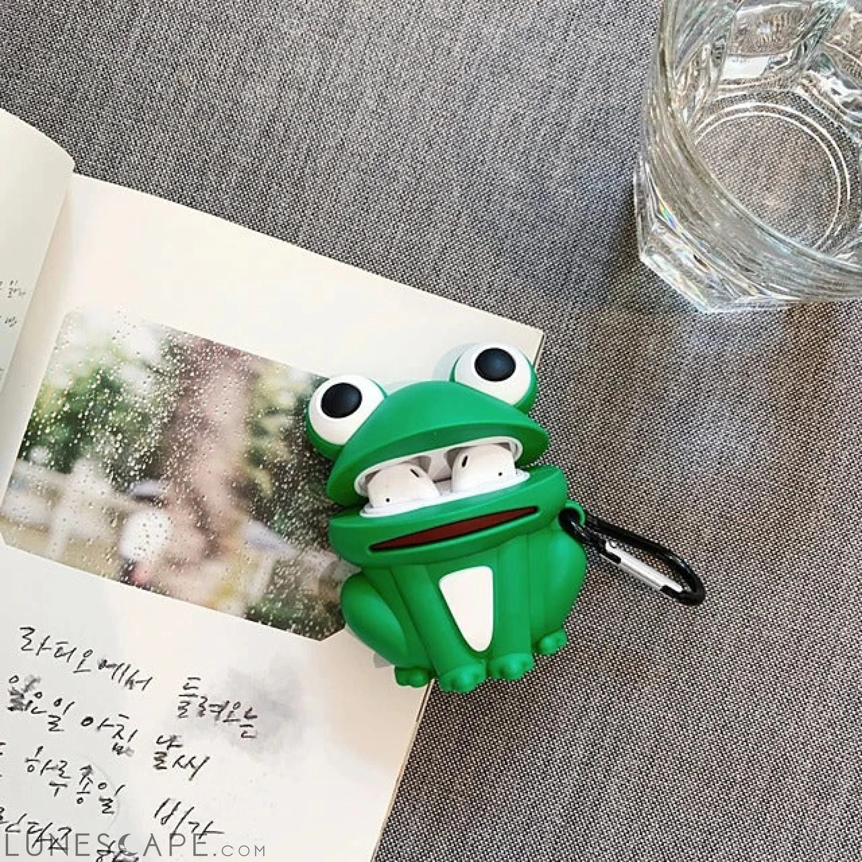 The Frog AirPods Headphone Case LUNESCAPE