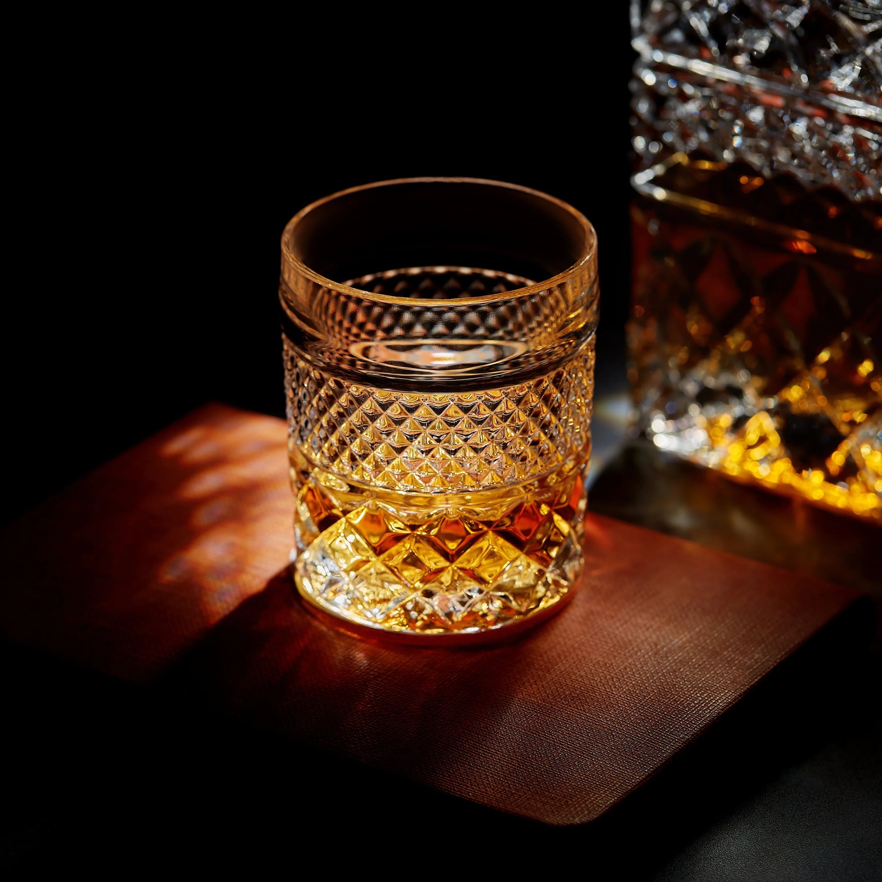 The Privilege Collection - Admiral Glasses LUNESCAPE