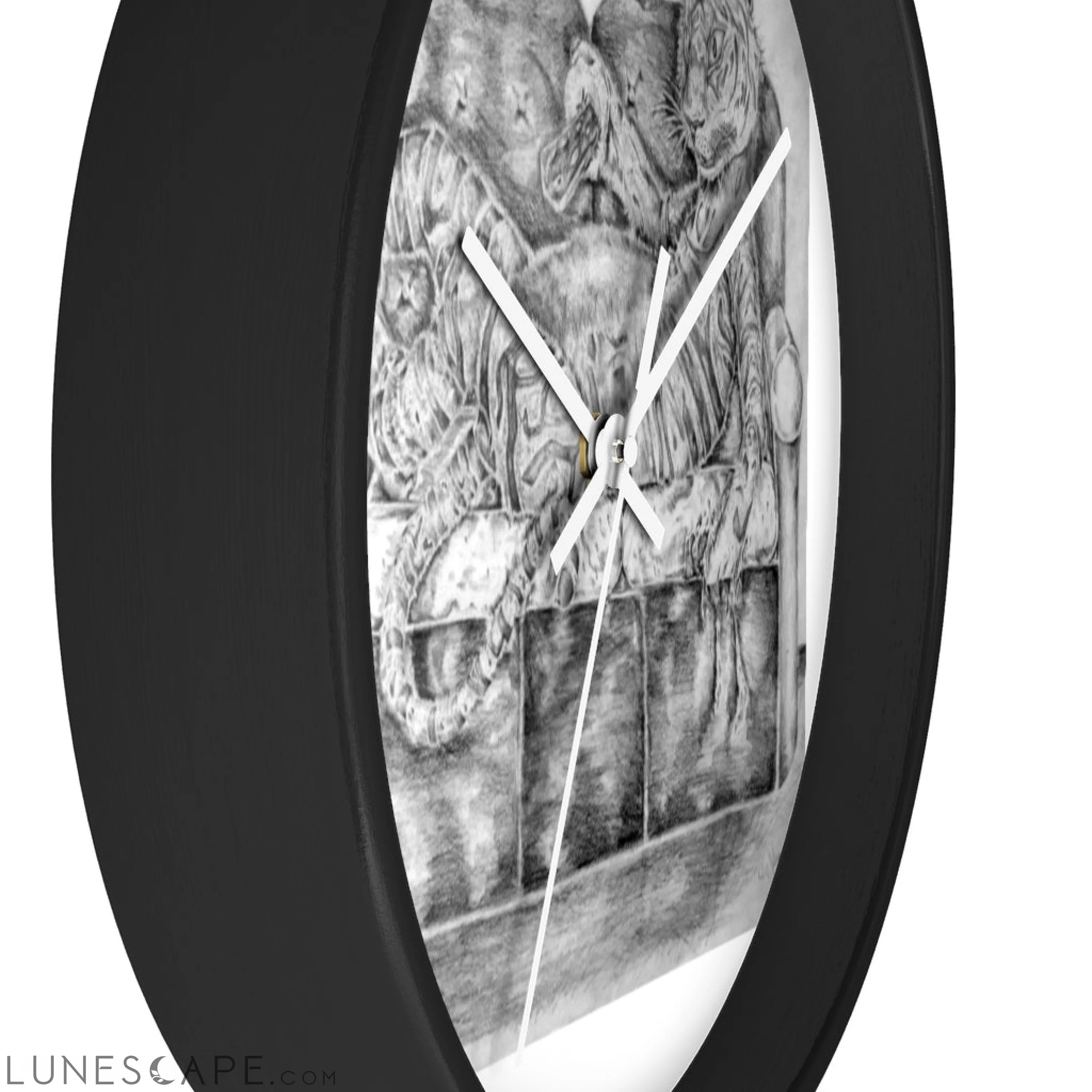 Tiger on a Couch Wall clock LUNESCAPE