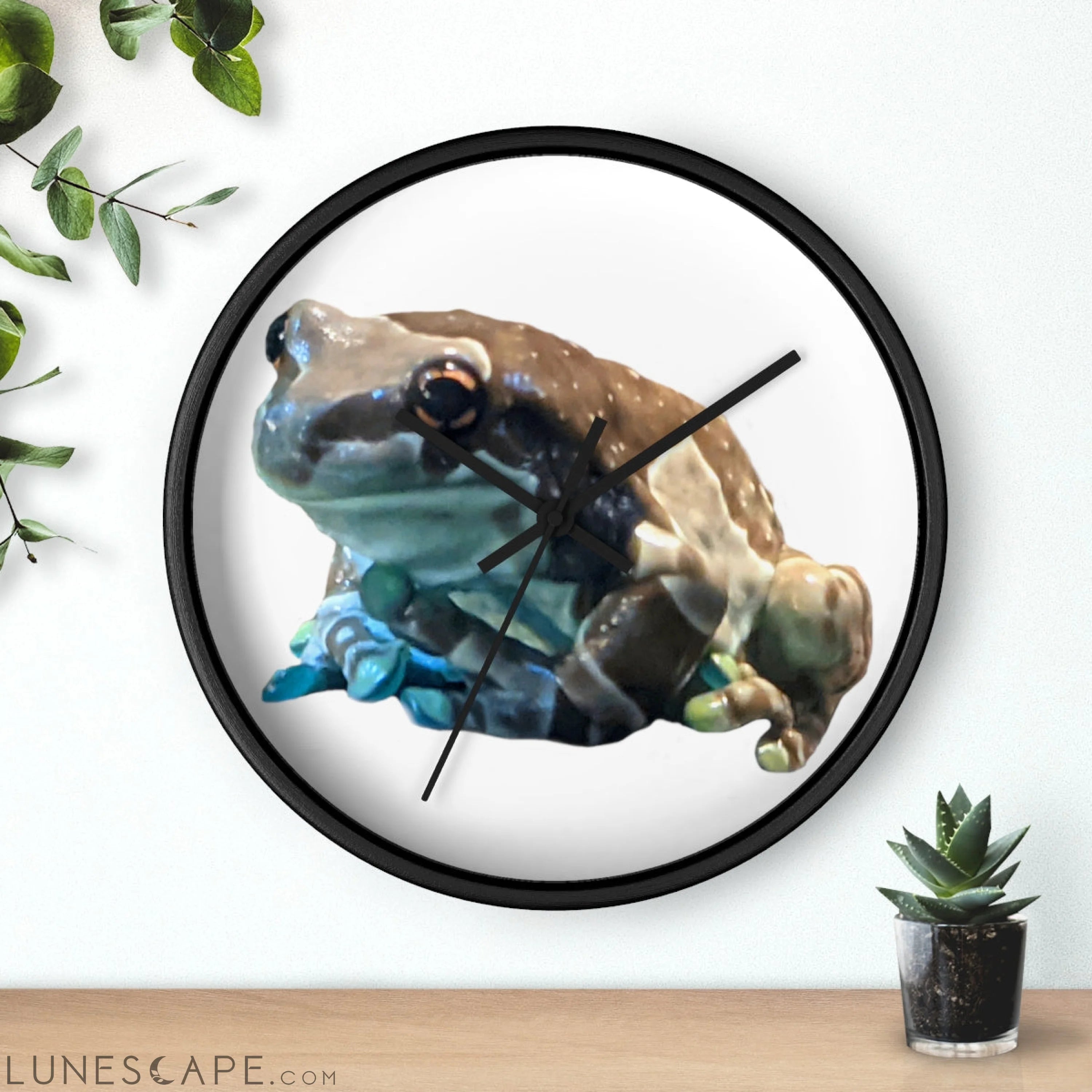 Toad Wall clock LUNESCAPE