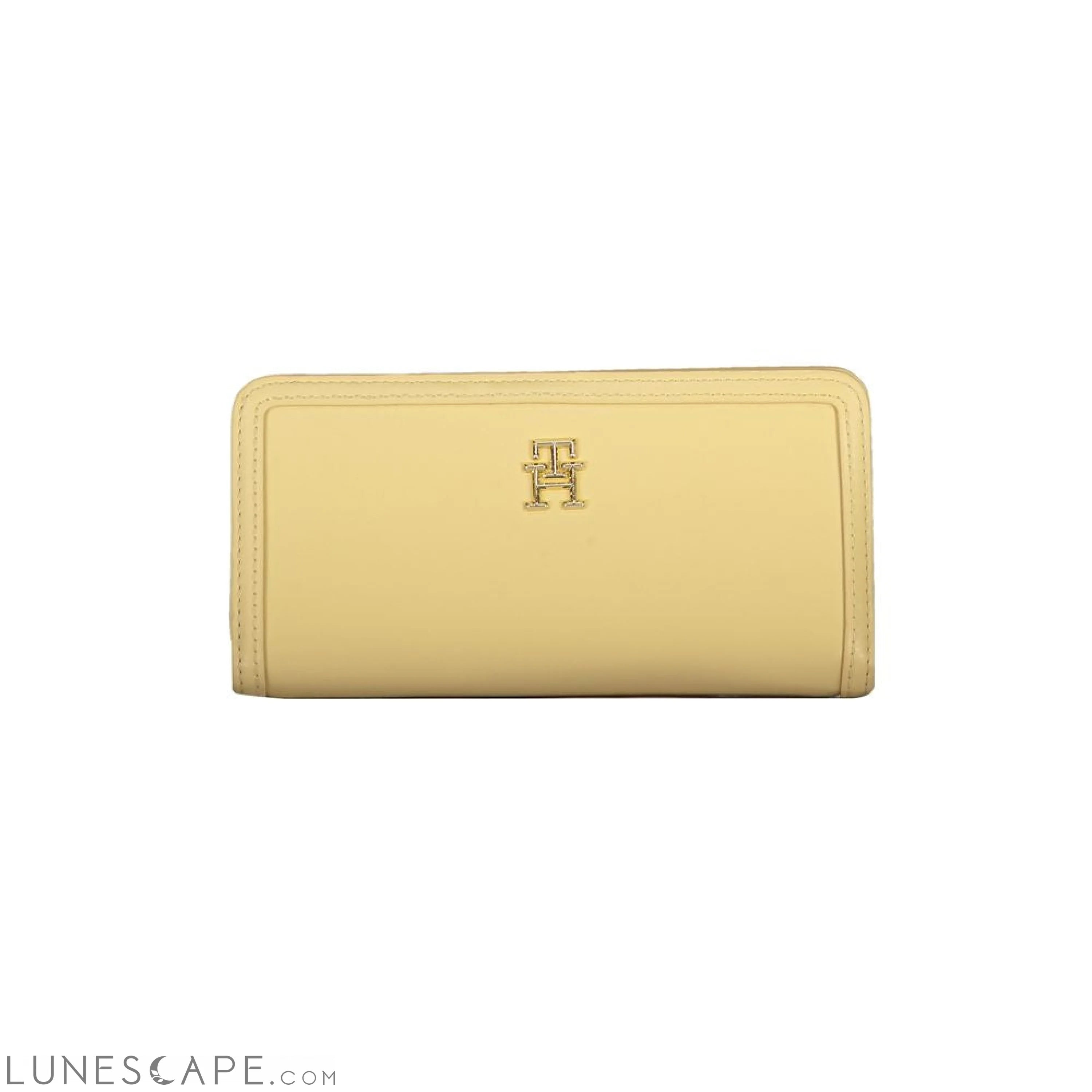 Tommy Hilfiger Beige Polyethylene Wallet LUNESCAPE