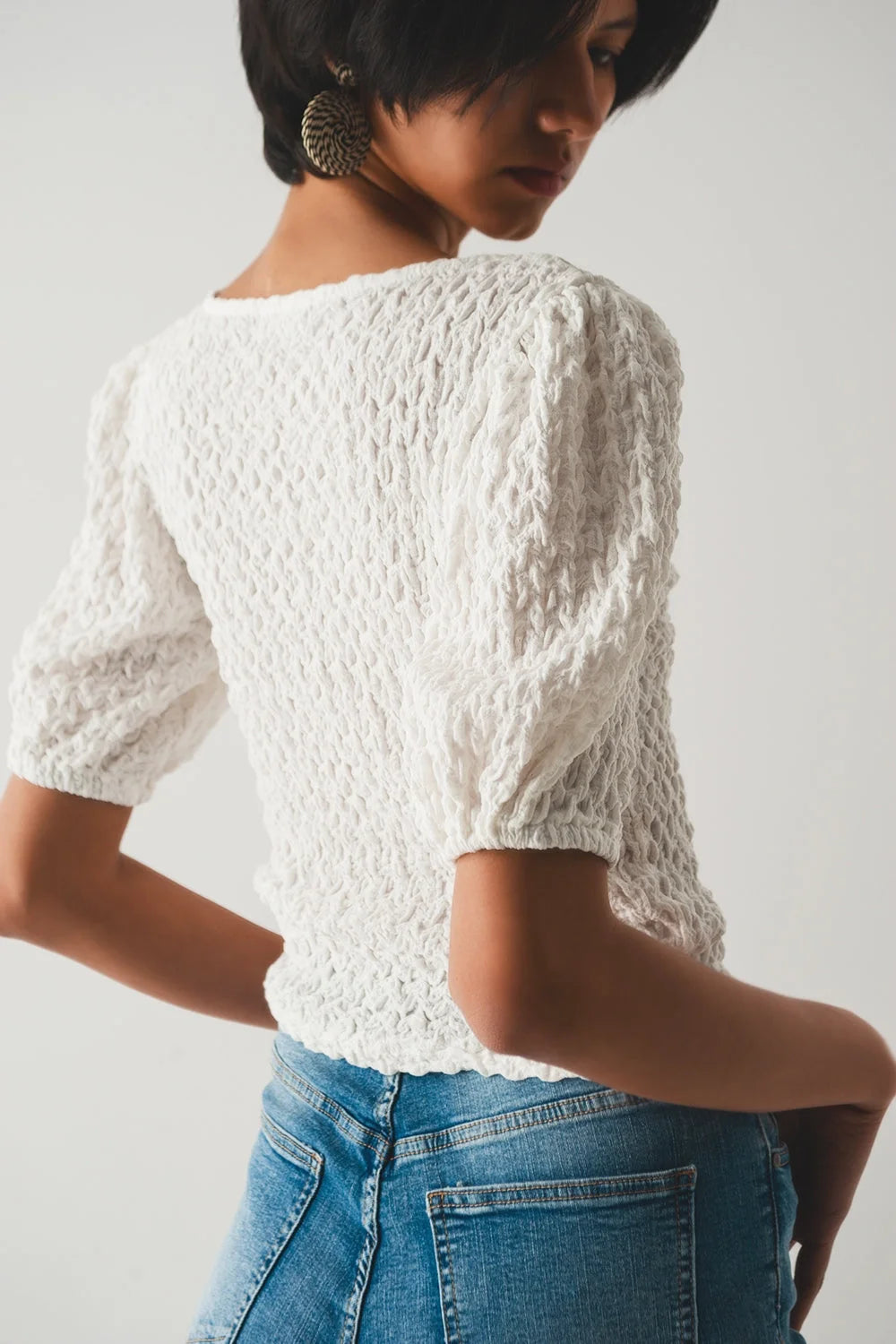 Top With Balloon Sleeves and Hook-And-Eye Closure in White LUNESCAPE
