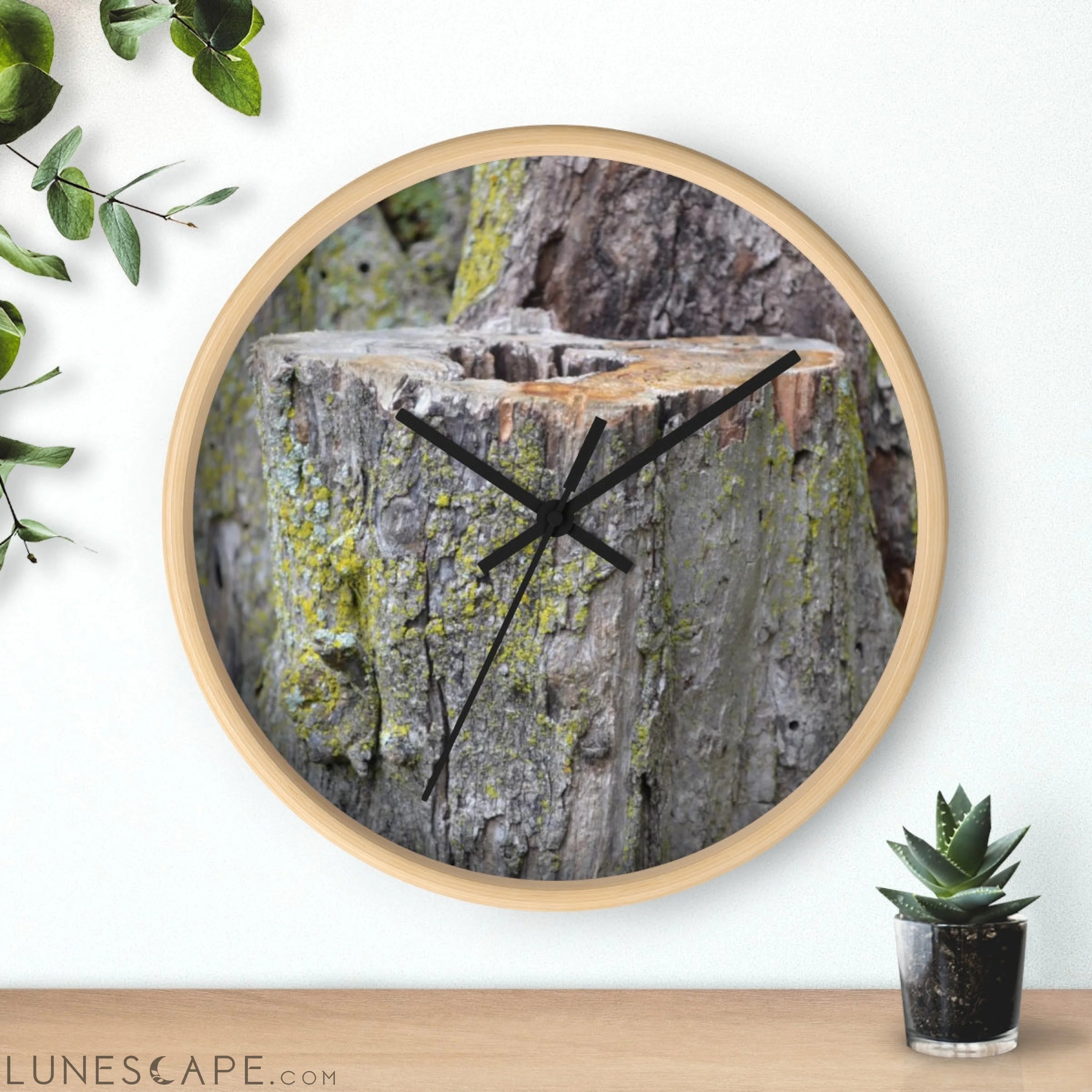 Tree Stump Wall clock LUNESCAPE