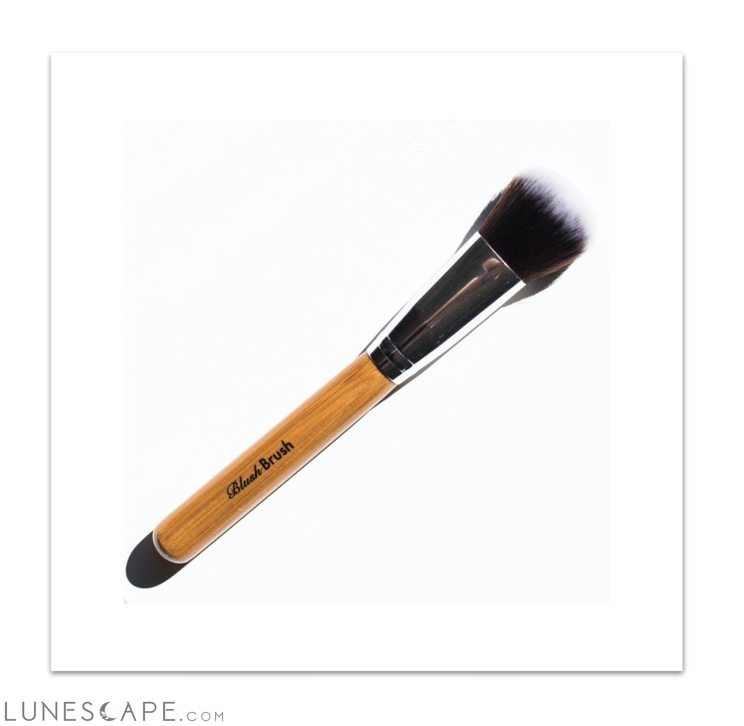 Vegan Blush Brush LUNESCAPE