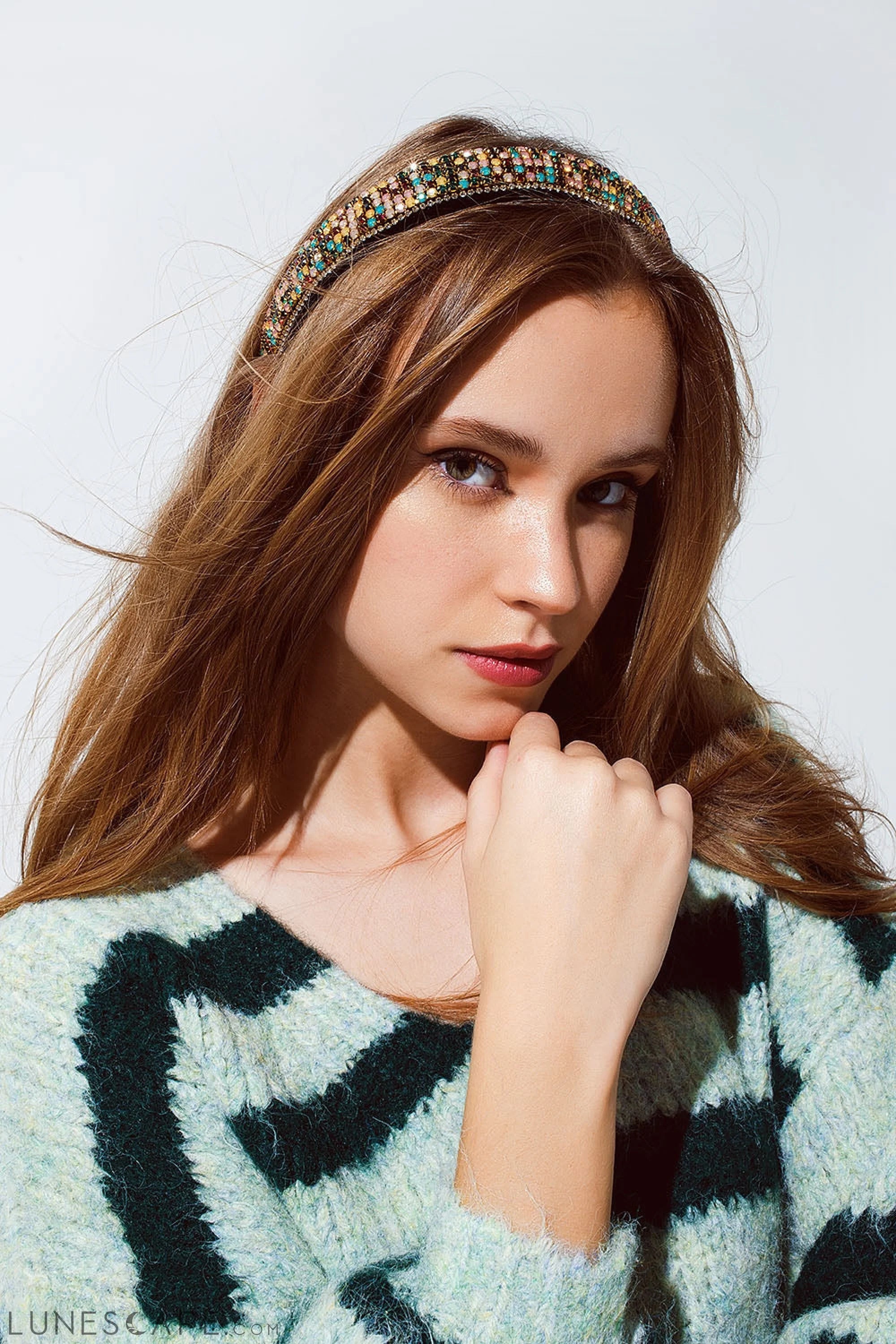Velvet Headband With Rhinestone Embellishments LUNESCAPE