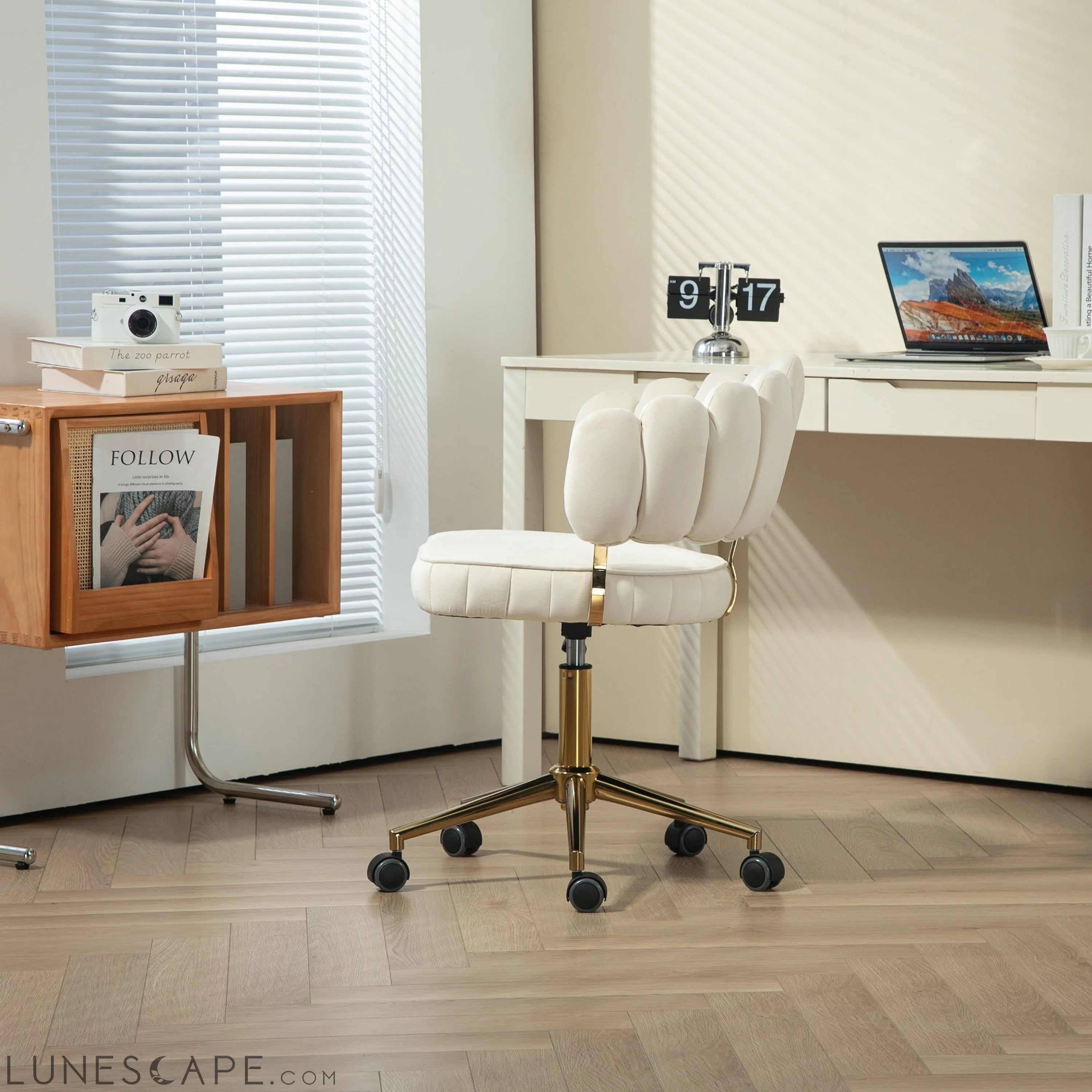 Velvet Home Office Desk Chair, Modern Cute Computer Chair, Wheels LUNESCAPE