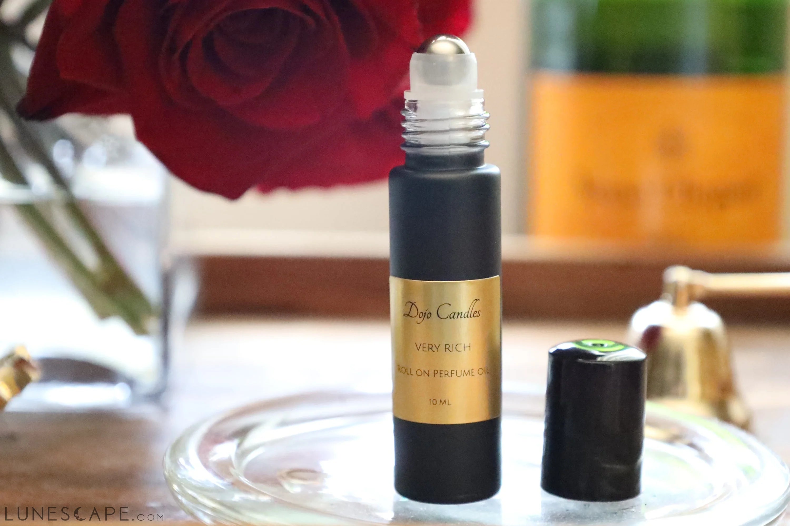 Very Rich Luxury Roll on Oil LUNESCAPE