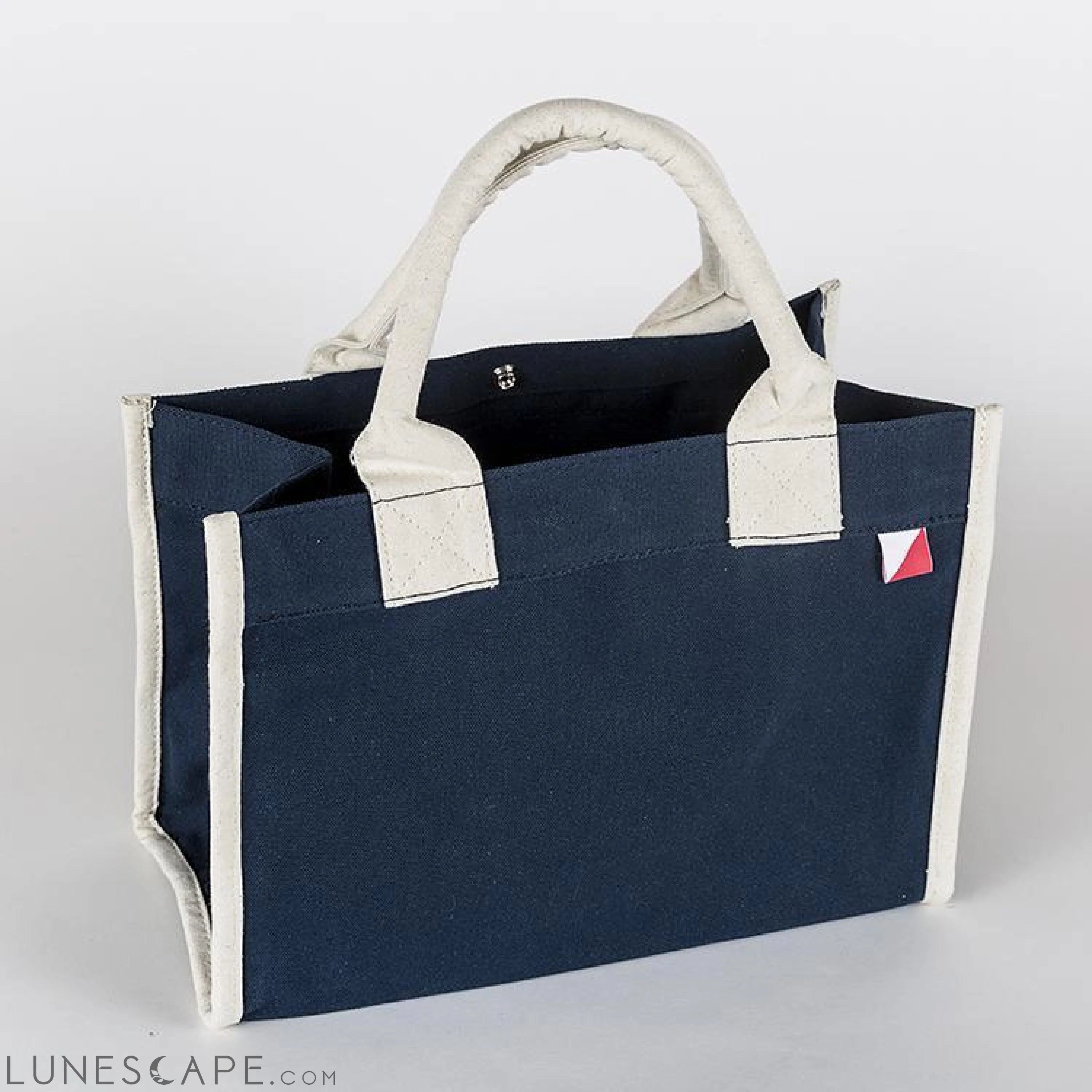 Village Tote LUNESCAPE