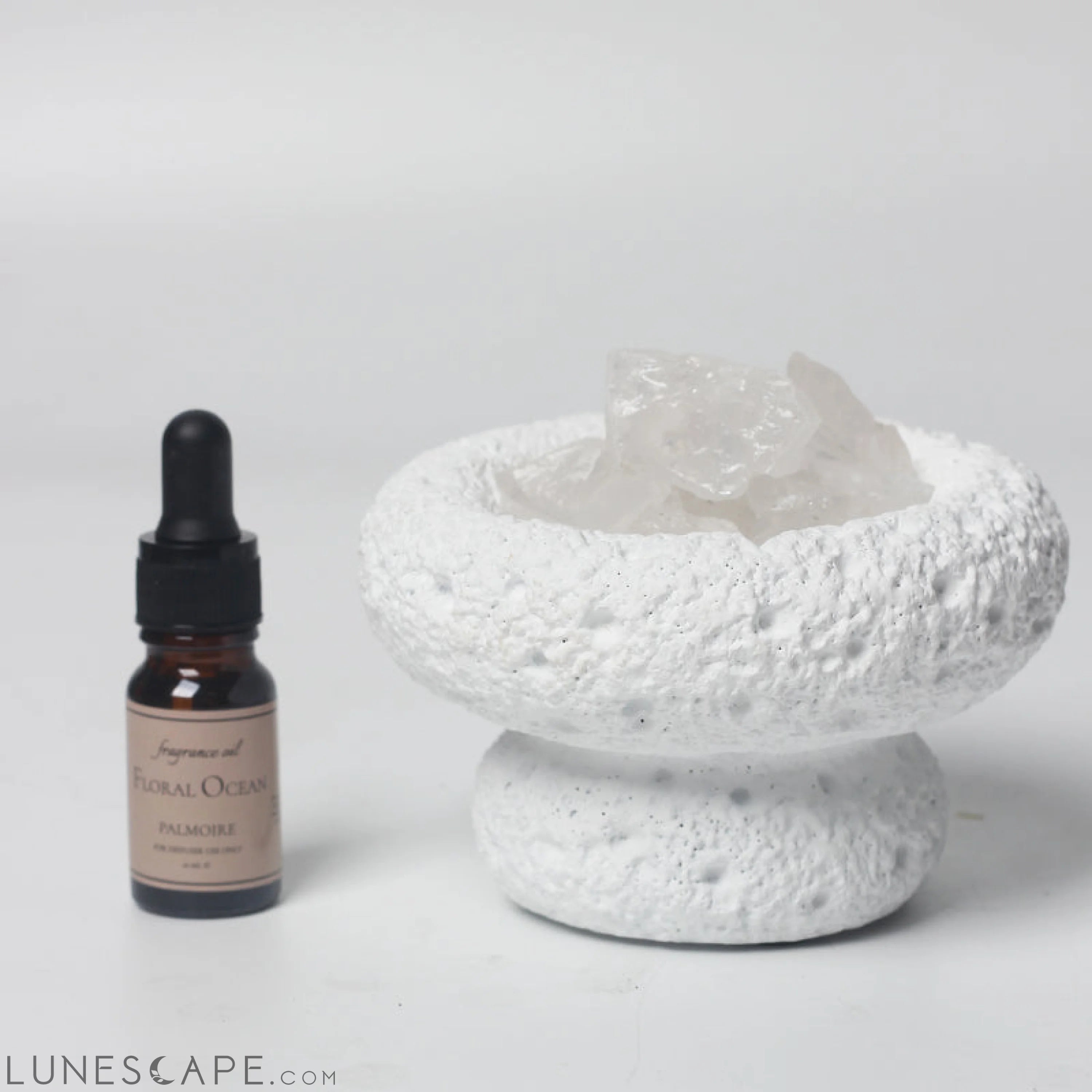 White Moon Diffuser - Floral Ocean LUNESCAPE