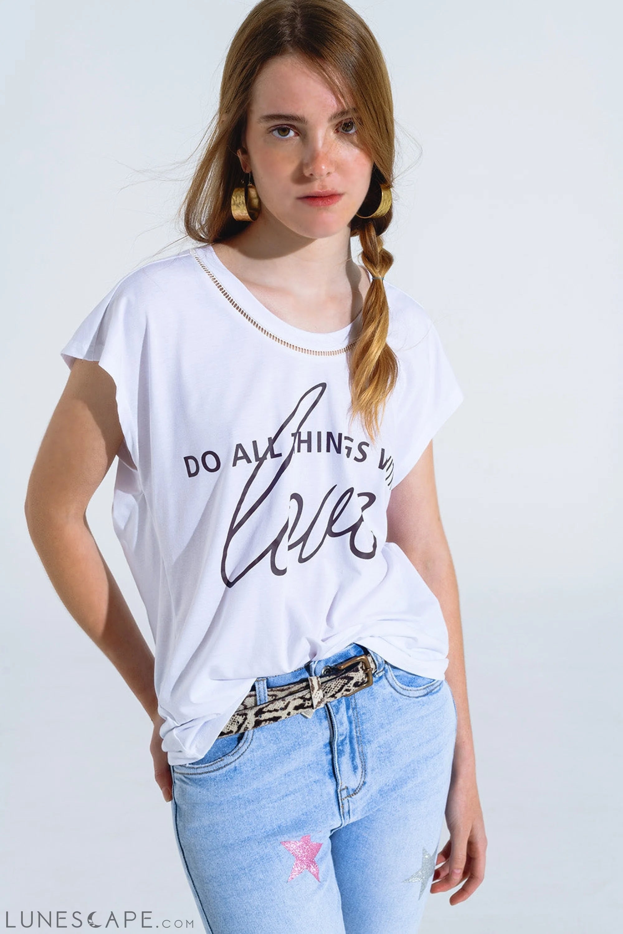 White T-Shirt With Black Text at the Front and Trim at the Neck LUNESCAPE