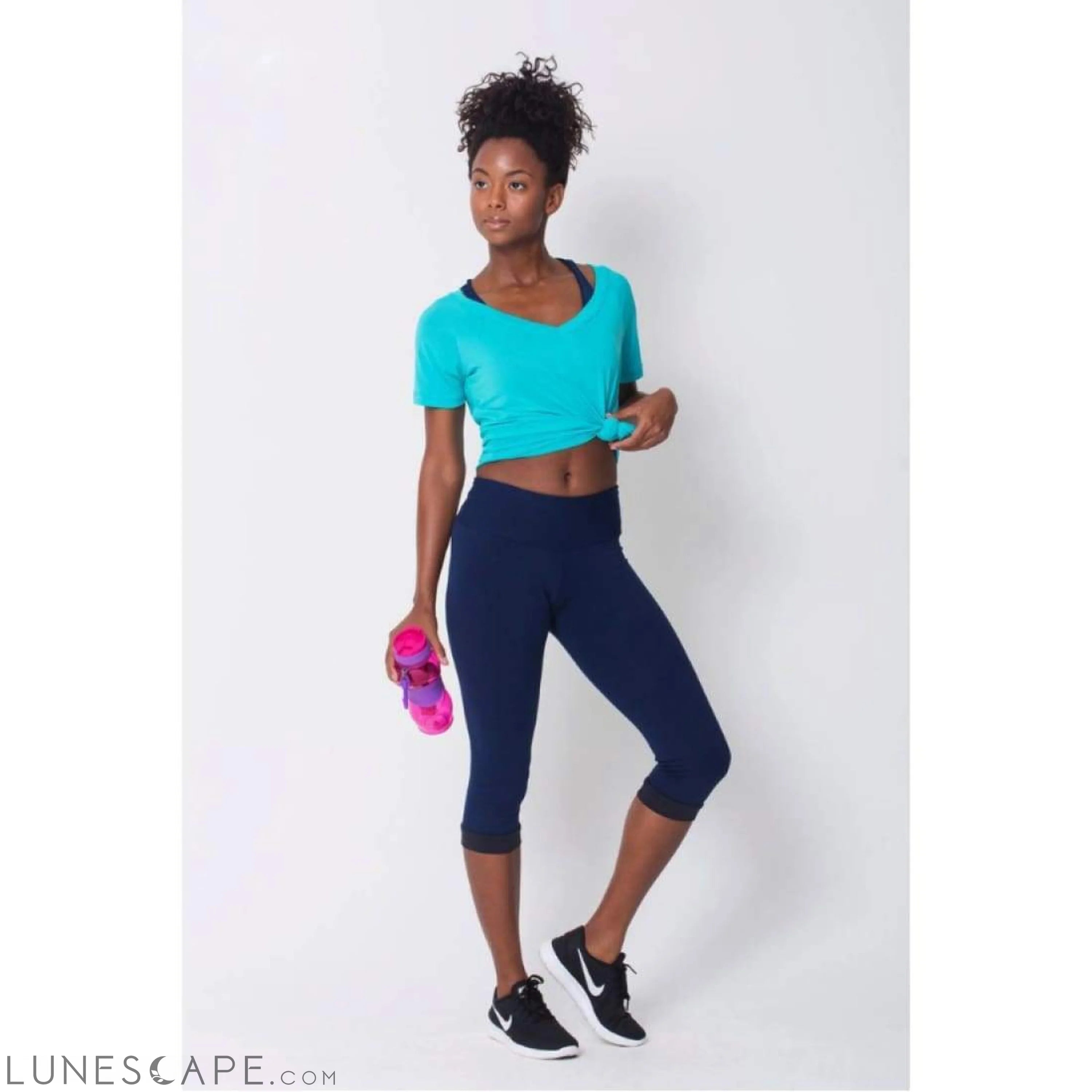 Women Capri Leggings - Navy LUNESCAPE