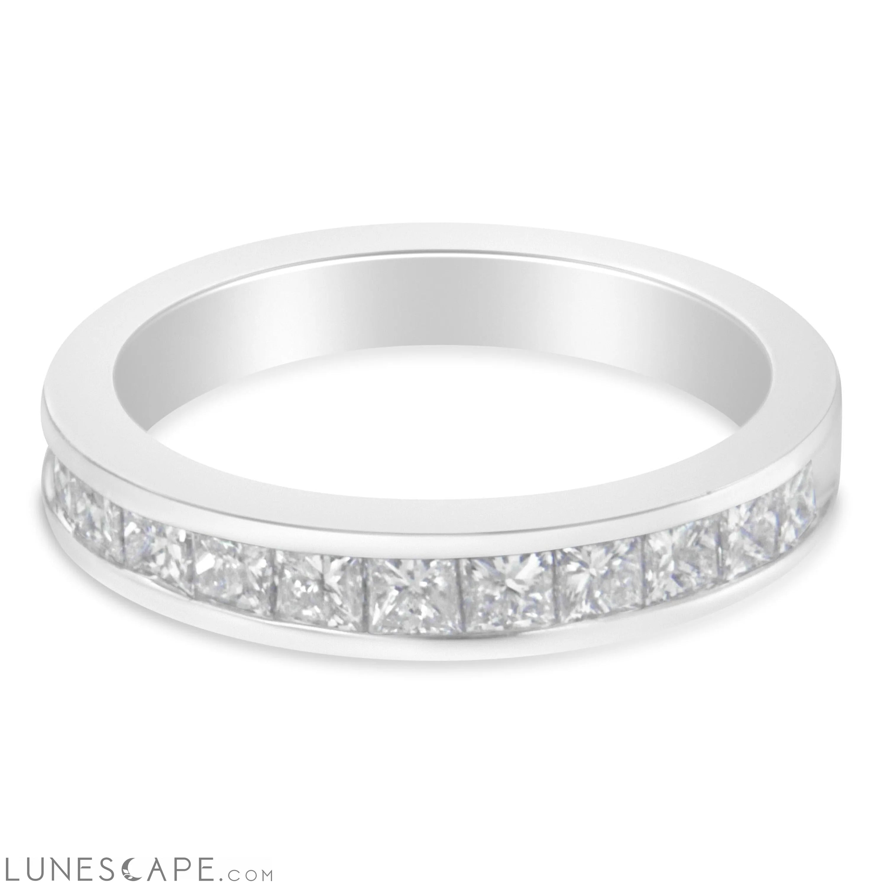 Women's 18K White Gold Princess Cut Diamond Band Ring (1 Cttw, G-H Color, SI1-SI2 Clarity) LUNESCAPE