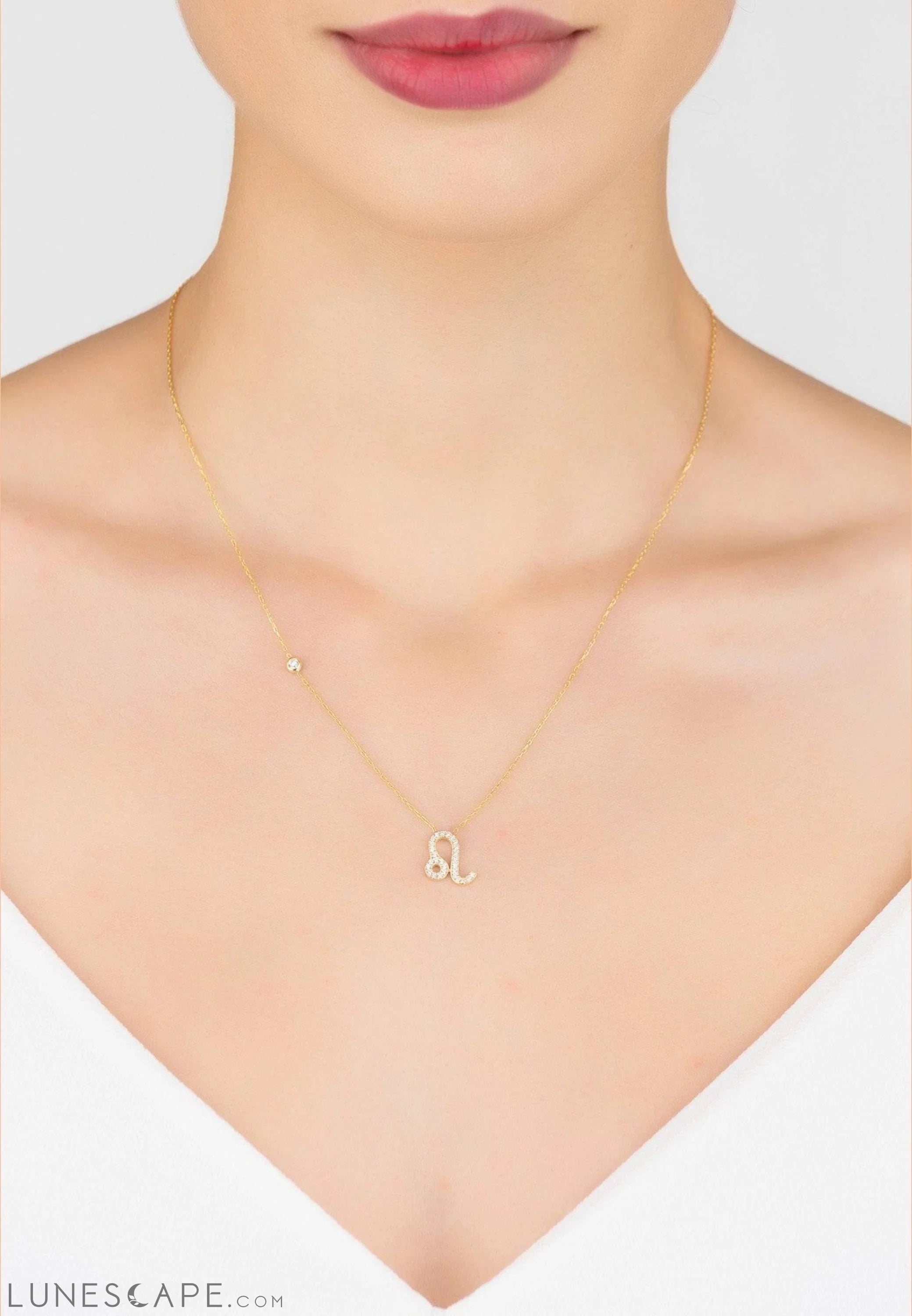 Zodiac Star Sign Pendant Necklace Gold Leo LUNESCAPE